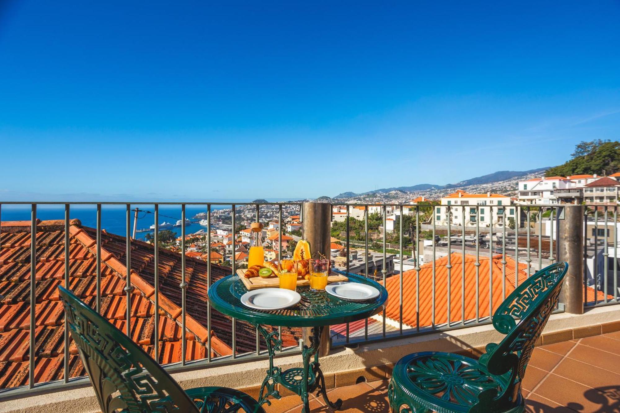 Paradise View By Atlantic Funchal (Madeira)
